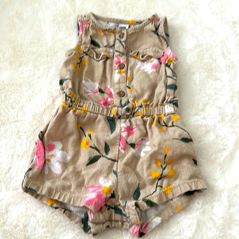 Old navy baby romper 3-6months